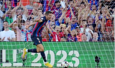 برشلونة يسجل فوزه الأول على ملعبه ويرد بلد الوليد برباعية