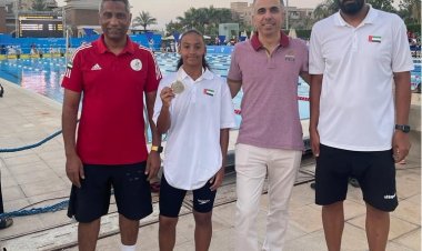 الإماراتية ميرة الشحي تزهو بالفضة العربية للسباحة