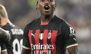 رسالة لياو لجماهير ميلان بعد طرده في مباراة سامبدوريا