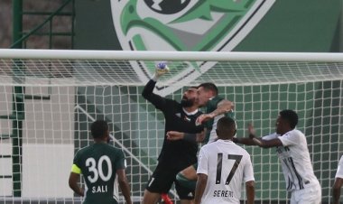 خورفكان يطلب "النصر" الأول له في الدوري