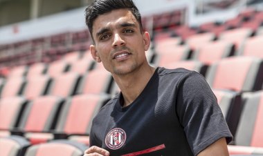 أشرف بن شرقي ينير  درب الجزيرة.. ويغيظ الخصوم