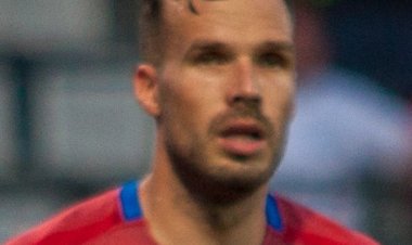 نوفاك بديلاً محتملاً في الجزيرة للصربي ميلوش