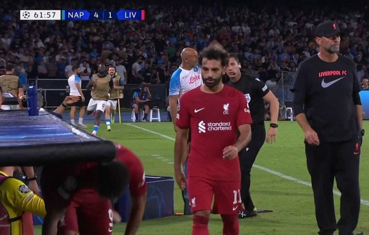 محمد صلاح "مصدوم".. وليفربول يخرج من ملعب مارادونا مذلولاً