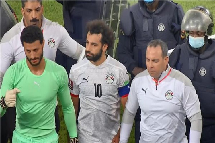 المصريون غاضبون من محمد صلاح.. وميدو في مقدمتهم