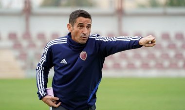 خيمينيز يبدأ مشواره مع الوحدة غدا..وجمهور يستعرض سجل فترته الأولى