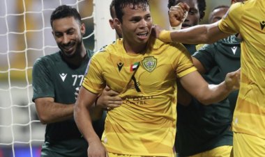 الوصل يكسر عناد خورفكان في الوقت الضائع