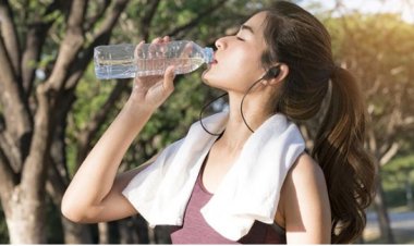 شرب الماء..الكمية المثالية يوميا