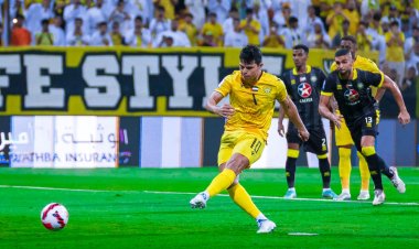 الوصل يفرط في نقاط كلباء والصدارة في خطر