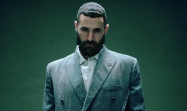 بنزيمة يصدم جمهوره بإطلالة مثيرة للضحك!