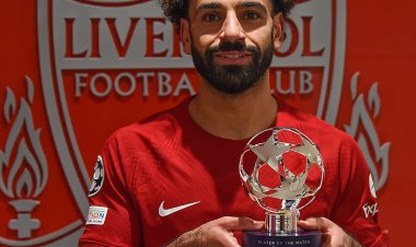 محمد صلاح أفضل لاعب في قمة ليفربول ونابولي