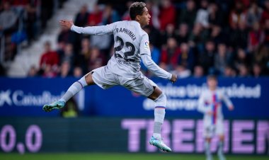 برشلونة يؤمّن الصدارة بريمونتادا مثيرة أمام أوساسونا