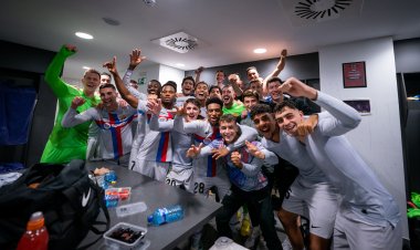 شاهد فرحة برشلونة الجنونية بعد الفوز على أوساسونا