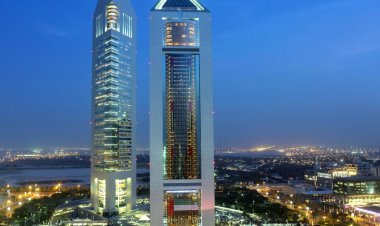 سباق على الدرج في دبي.. 52 طابقاً ب 1334 درجة سلم