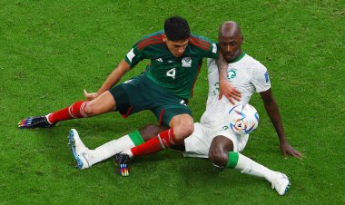 السعودية تكتفي بالفوز على الأرجنتين وتغادر مونديال العرب