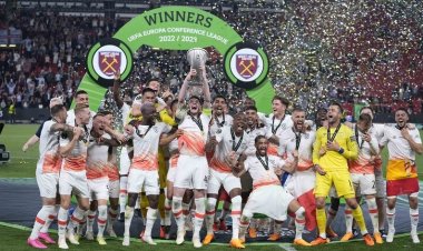 جزائري يقود وست هام يونايتد للفوز بدوري المؤتمر الأوروبي