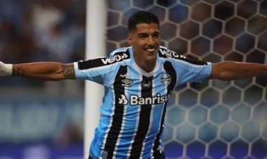 سواريز يخطط للحاق بميسي