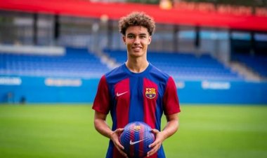 برشلونة يتعاقد مع لاعب من اصول عراقية