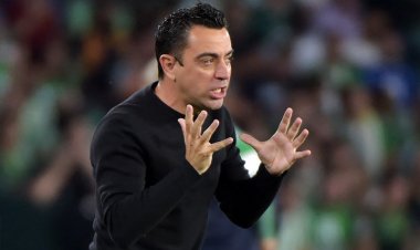 بعد السقوط الأول لبرشلونة.. تشافي: اخترعوا لمسة يد لكي لا نفوز