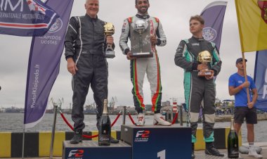 راشد القمزي ينال لقب الجولة الأولى في بطولة العالم لزوارق فورمولا 2