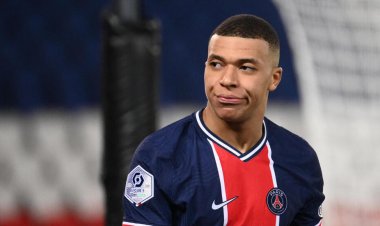 مبابي يخسر شارة قيادة باريس سان جيرمان بعد تصويت اللاعبين