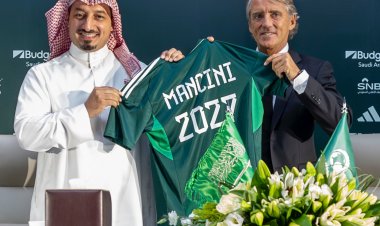 مانشيني يتسلح بالدوري السعودي في رحلة قيادة "الأخضر"