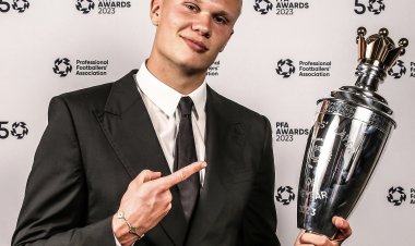 "الفايكينغ" هالاند لاعب العام في إنجلترا