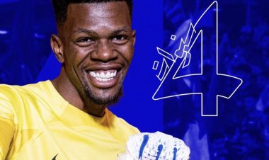 الهلال يتعاقد مع الربيعي.. والمعيوف في الاتحاد خلال ساعات