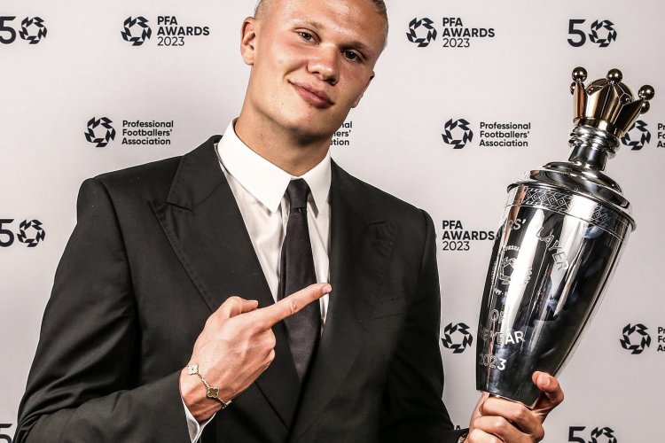 "الفايكينغ" هالاند لاعب العام في إنجلترا