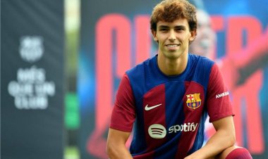 أزمة تلوح في الأفق بين برشلونة ورابطة الليغا بسبب فيليكس