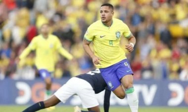 نجاة لاعب برشلونة من زلزال المغرب