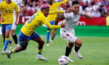 إشبيلية يحقق أول فوز في الليغا