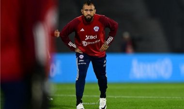 فيدال عن أزمة تين هاغ ورونالدو: الرجال الصلع معقدون