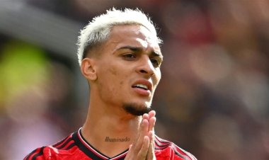 أنتوني يخضع للاستجواب من شرطة مانشستر