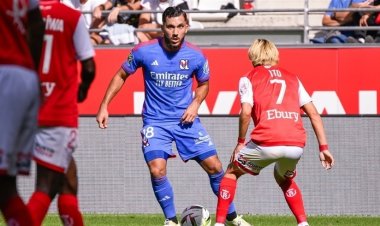 ليون يواصل الترنح في الدوري الفرنسي