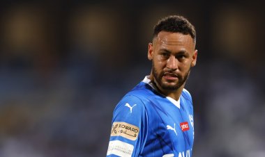 نيمار دا سيلفا يتوجه إلى البرازيل بموافقة الهلال