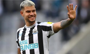 رسميًا.. نيوكاسل يونايتد يجدد عقد لاعبه برونو جيماريش