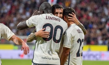 روما يكتسح كالياري وسط دموع ديبالا