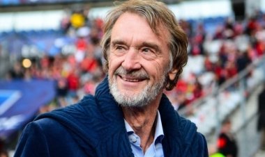 خطة الملياردير البريطاني للاستحواذ على برشلونة