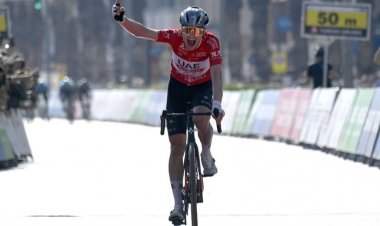 فريق الإمارات يفوز بالمرحلة السابعة في طواف تركيا