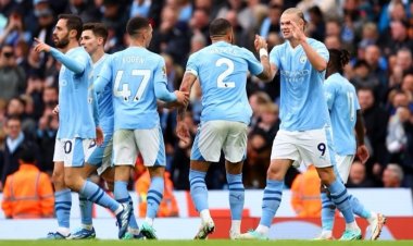 السيتي يتخطى برايتون ويعتلي الصدارة مؤقتاً