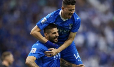 الهلال يسحق مومباي بسداسية وينفرد بالصدارة