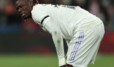 كامافينجا يتعرض للإصابة قبل مباراة سبورتنج براجا في دوري أبطال أوروبا