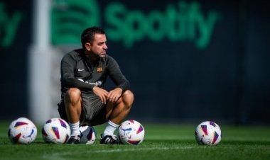 الغيابات أزمة تشافي أمام شاختار