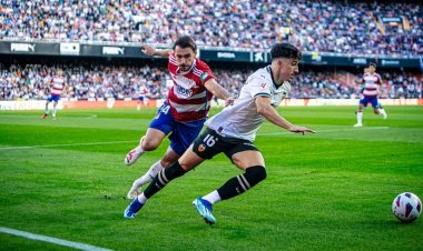 فالنسيا يفلت من فخ غرناطة