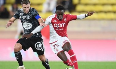 موناكو يواصل مطاردة سان جيرمان