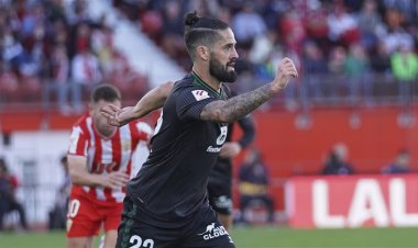 ألميريا وبيتيس يكتفيان بالتعادل