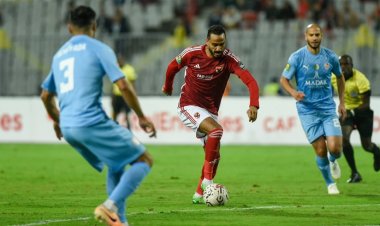 الأهلي يكتفي بالتعادل مع شباب بلوزداد