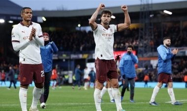 مانشستر سيتي يقلب الطاولة على لوتون تاون