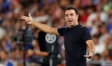 تشافي بعد الخسارة من أنتويرب: علينا أن ننتقد أنفسنا