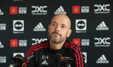 تين هاج يتوقع فوز اليونايتد على ليفربول